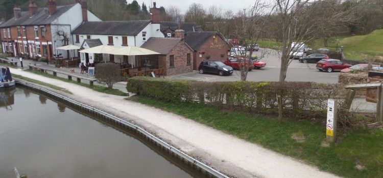 Hollybush Inn beside the Caldon Canal