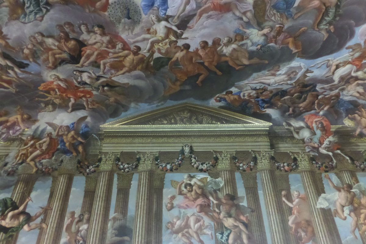 This is the centre of one wall of the Heaven Room which is painted like this on three sides and the over the whole ceiling